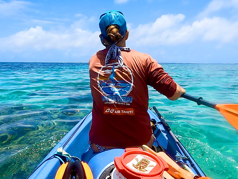 Kayaking and snorkeling on the Raiatea lagoon