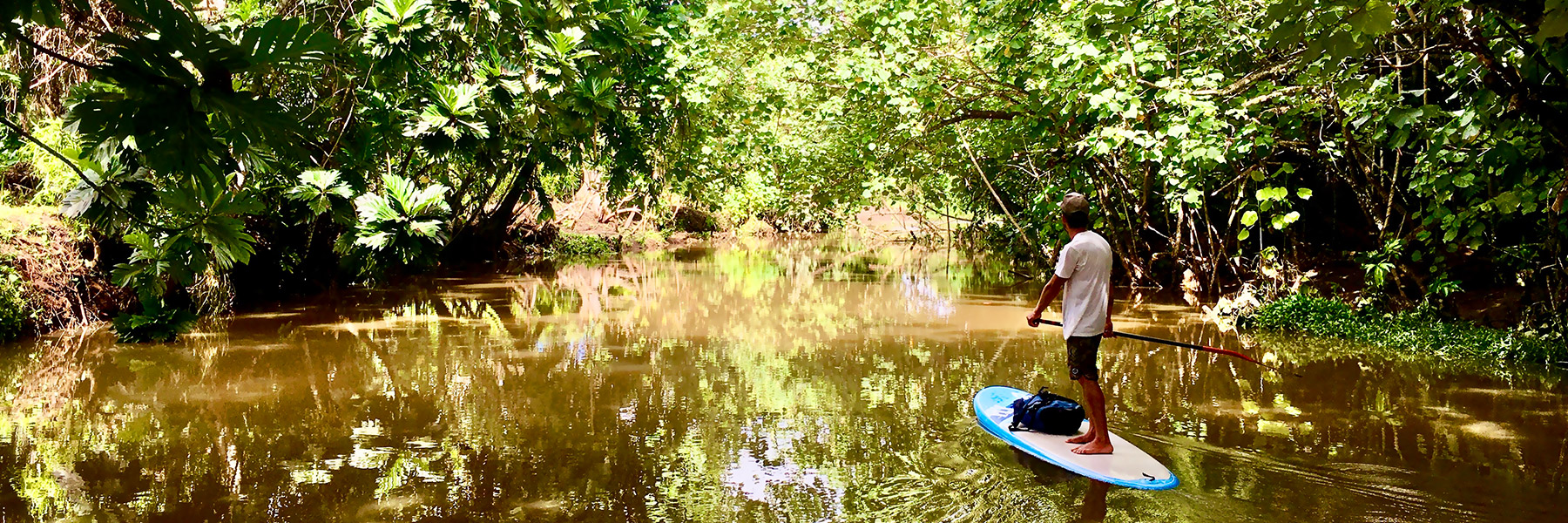 Paddling on Faaroa River